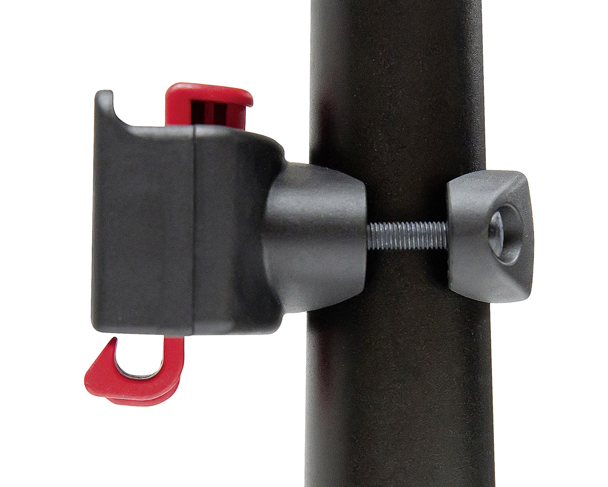 Fixation de panier avant/sacoche de selle CADDY Noir/Rouge